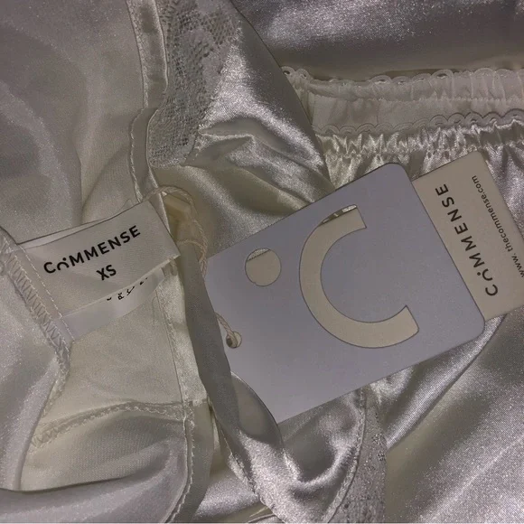 NWT lace trim satin skirt set by Commense in size XS - Picture 14 of 16